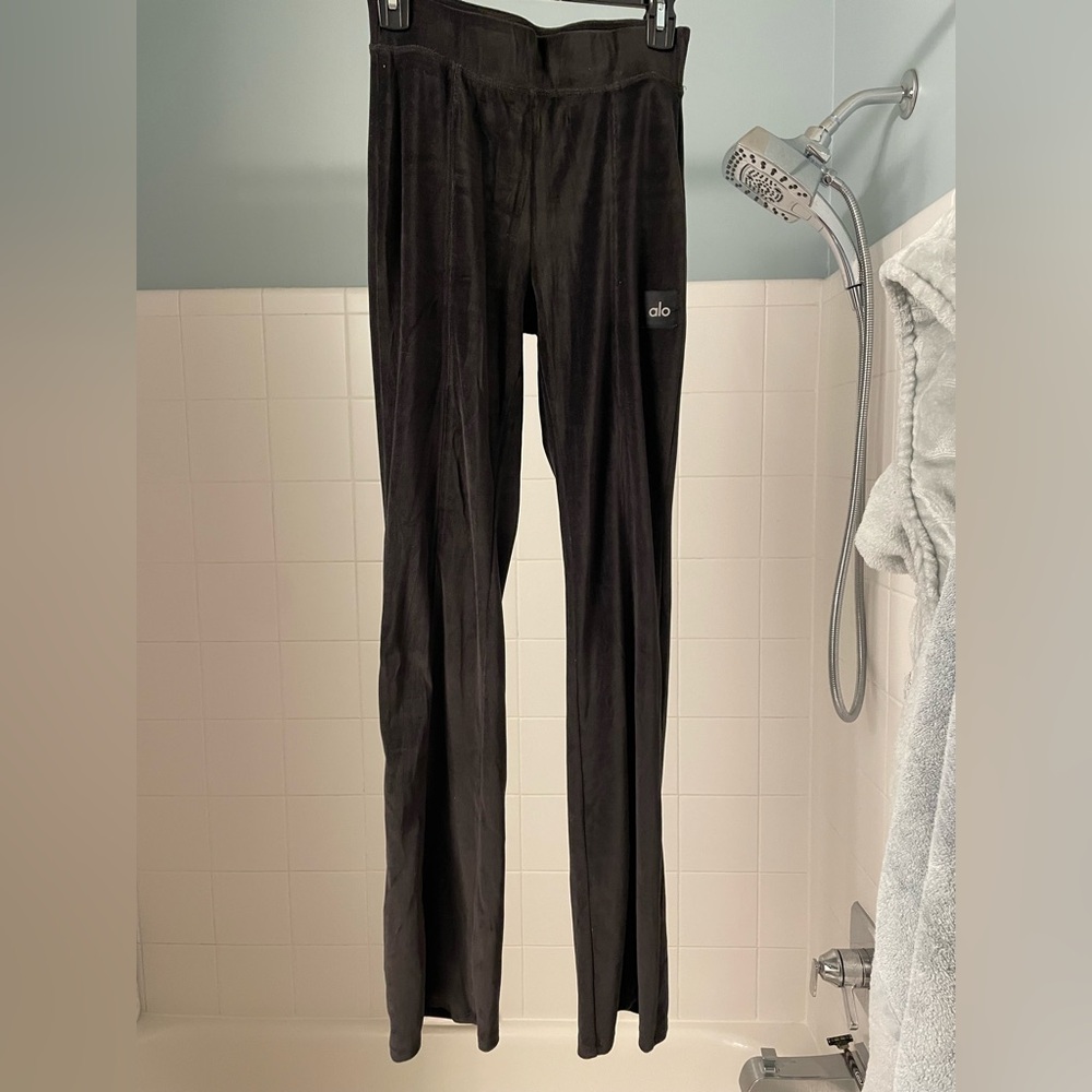 ALO Yoga Women's Black Pants